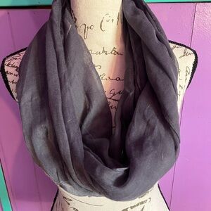 Elegant Gray Scarf